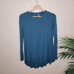 Azules Teal Blue Long Sleeve Tee Size Medium Layering Casual Wardrobe Staple